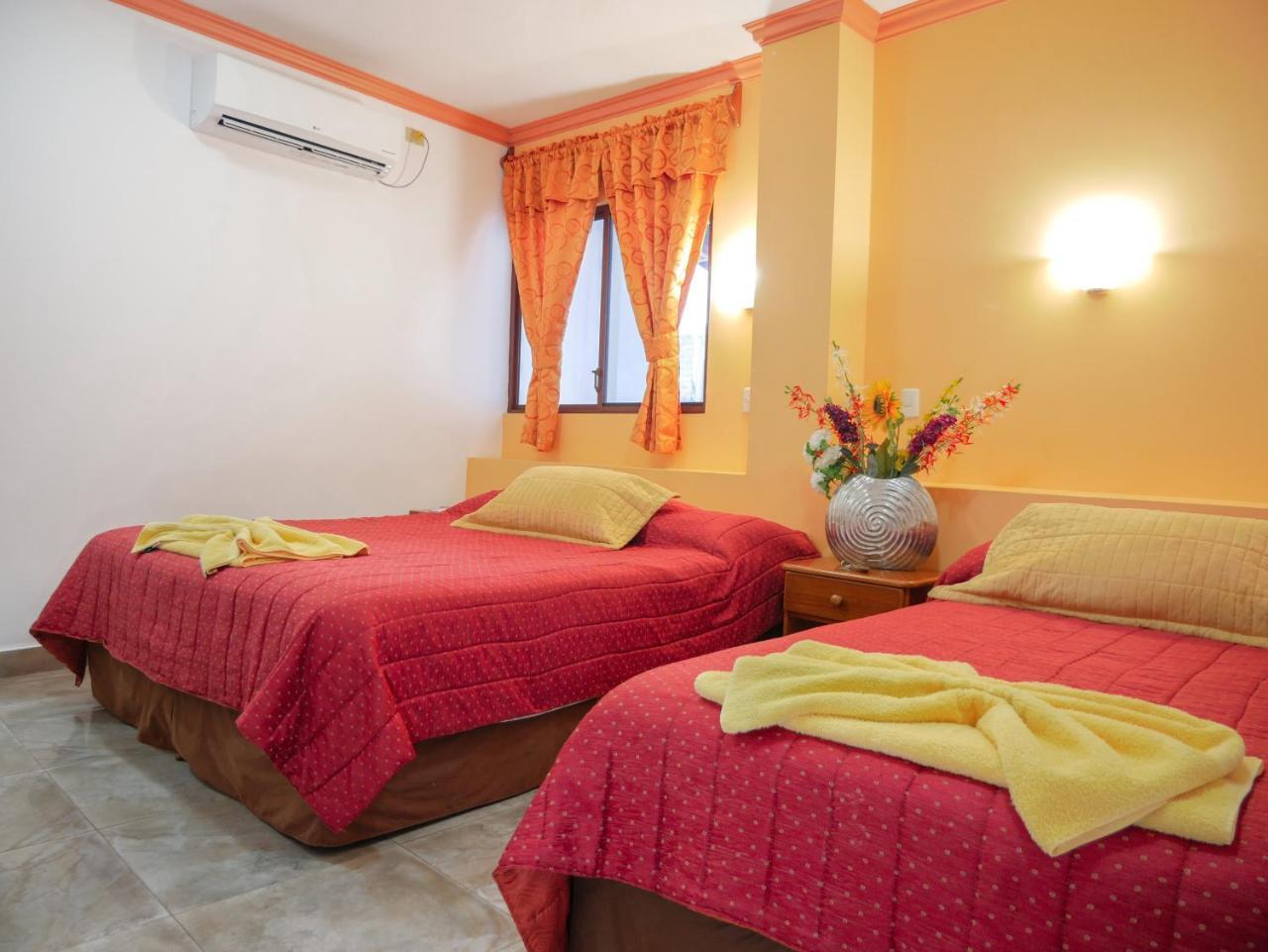 Hostal Espana Puerto Ayora  Luaran gambar