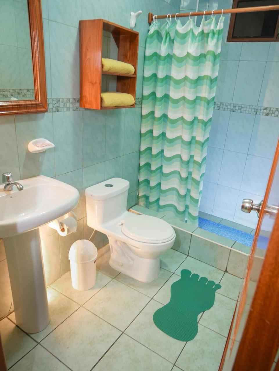 Hostal Espana Puerto Ayora  Luaran gambar