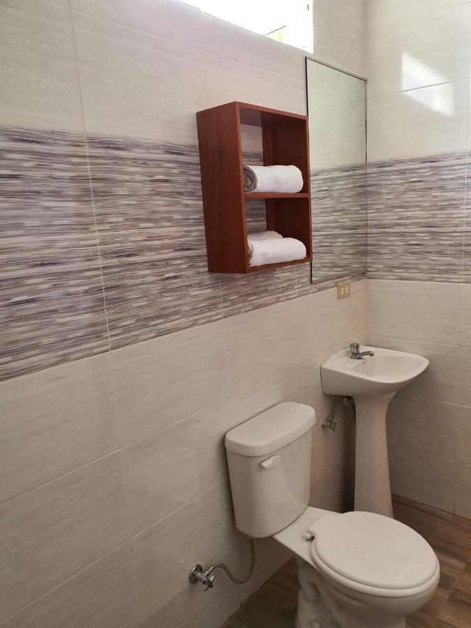 Hostal Espana Puerto Ayora  Luaran gambar