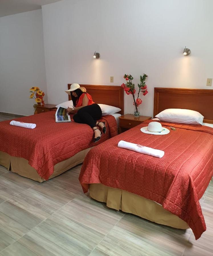Hostal Espana Puerto Ayora  Luaran gambar